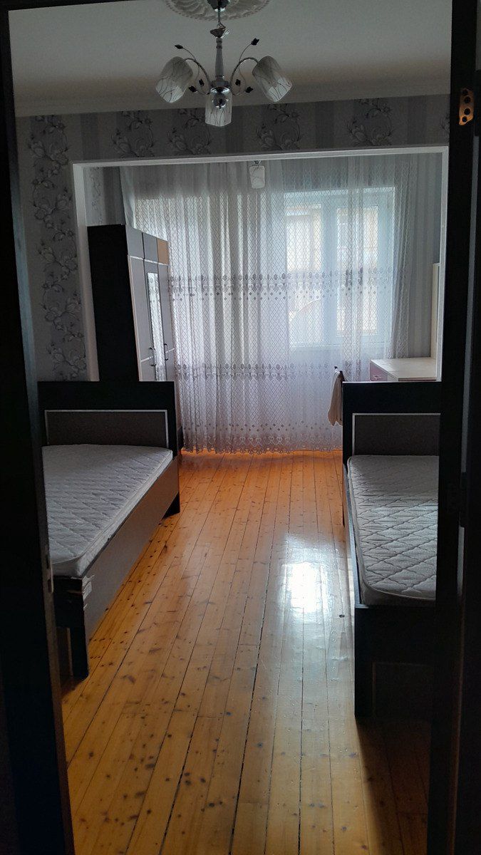 İcarəyə verilir 3 otaqlı köhnə tikili 80 m² — Mənzil, Bakı