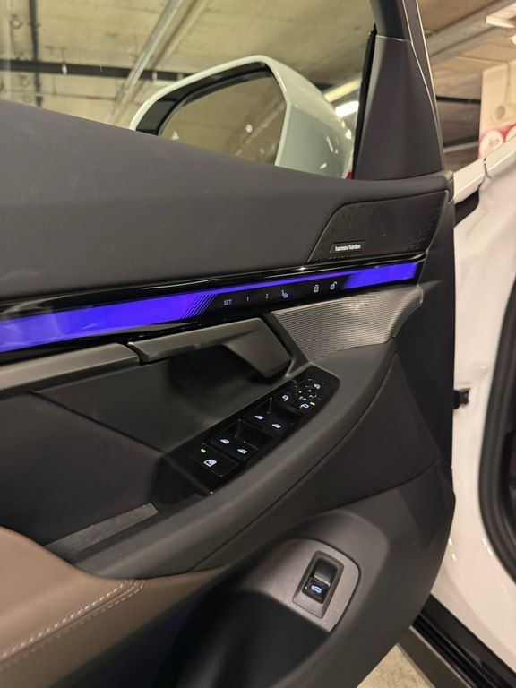 BMW 520, 2.0 L, 2025 il, 8 900 km — Avtomobillər, Bakı (8)