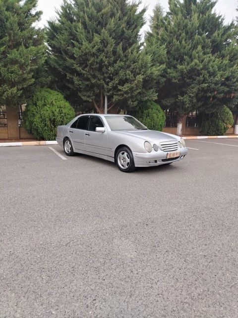 Mercedes E 220, 2.2 L, 1998 il, 321 123 km — İmişli