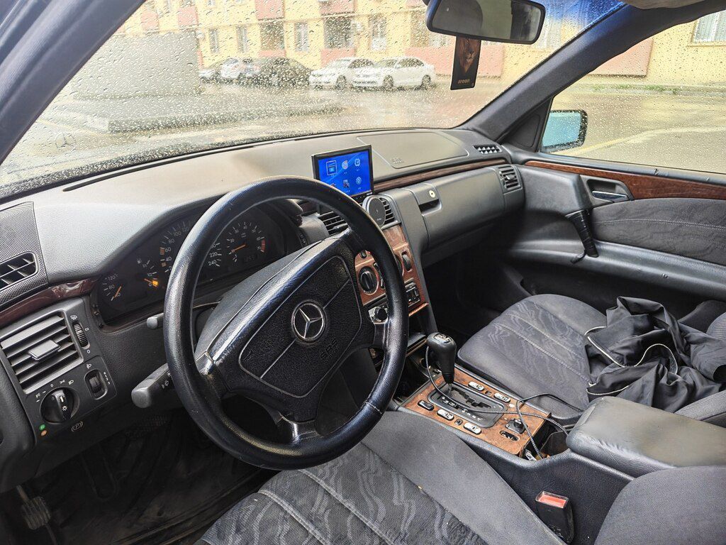 Mercedes E 230, 2.3 L, 1997 il, 500 000 km 99-SU-195 — Avtomobillər, Sumqayıt (8)