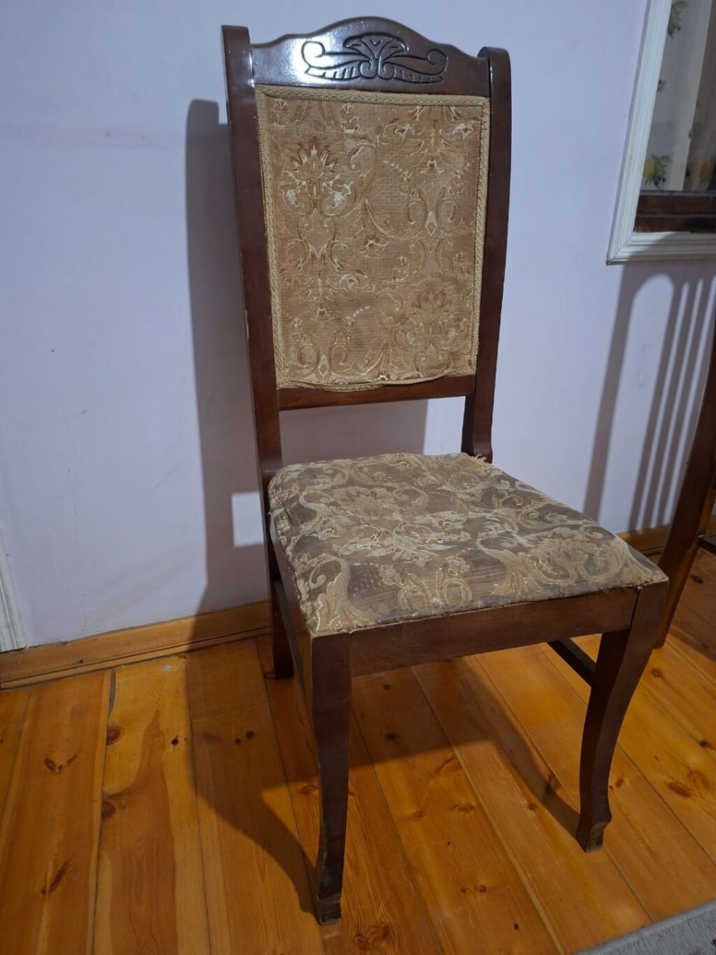 Taxta karkaslı klassik yemək otağı stulu 6 ədəddir - Material: bərk — Stullar, Digah