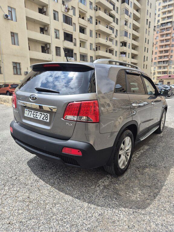 Kia Sorento, 2.2 L, 2009 il, 260 000 km — Avtomobillər, Bakı (3)
