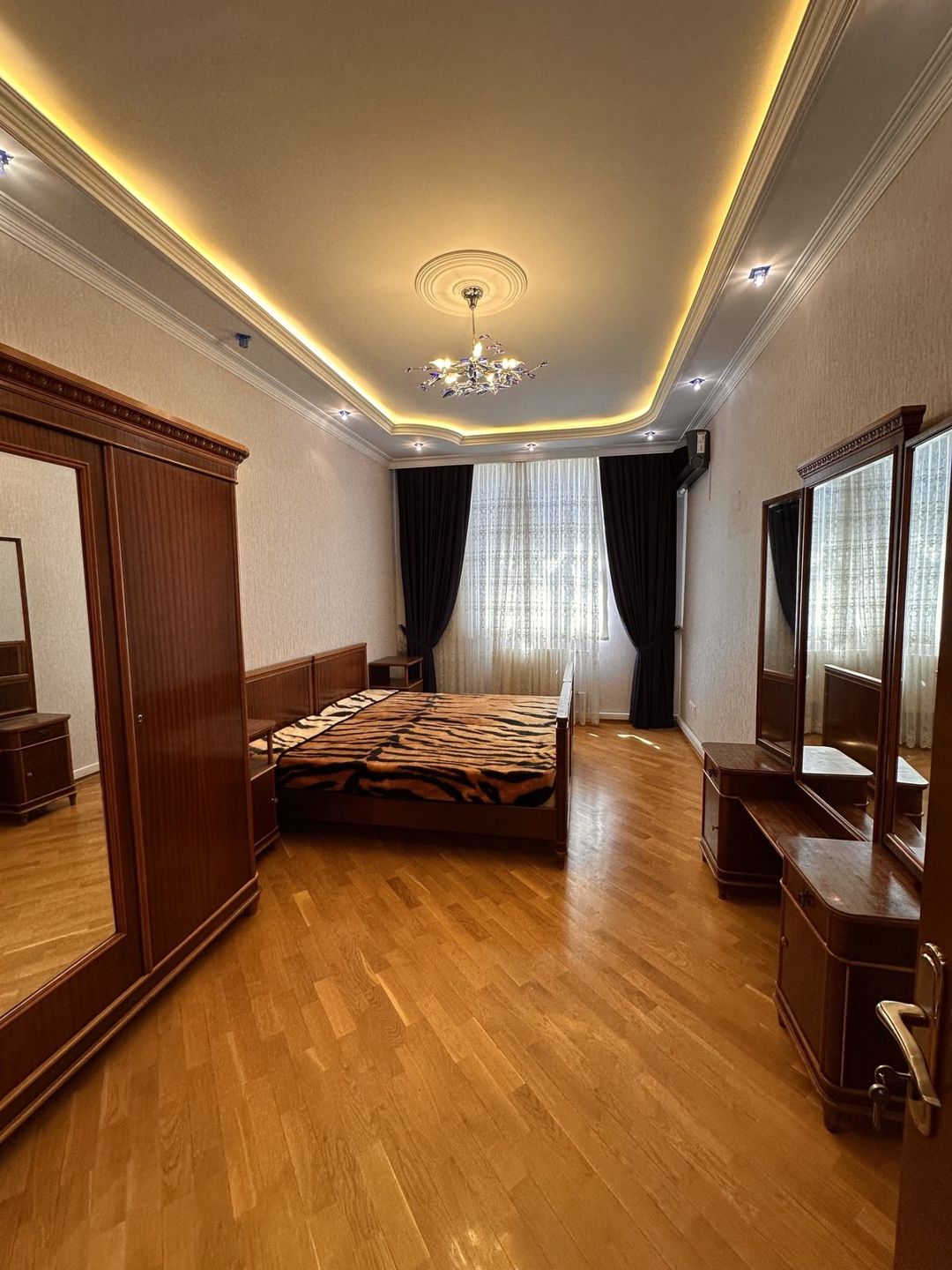 Satılır 3 otaqlı yeni tikili 140 m² — Mənzil, Bakı (6)