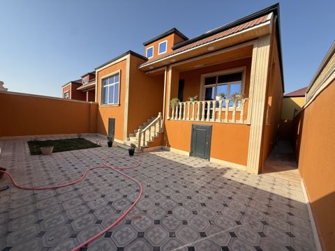 Satılır 4 otaqlı həyət evi/bağ evi 120 m² — Bakı