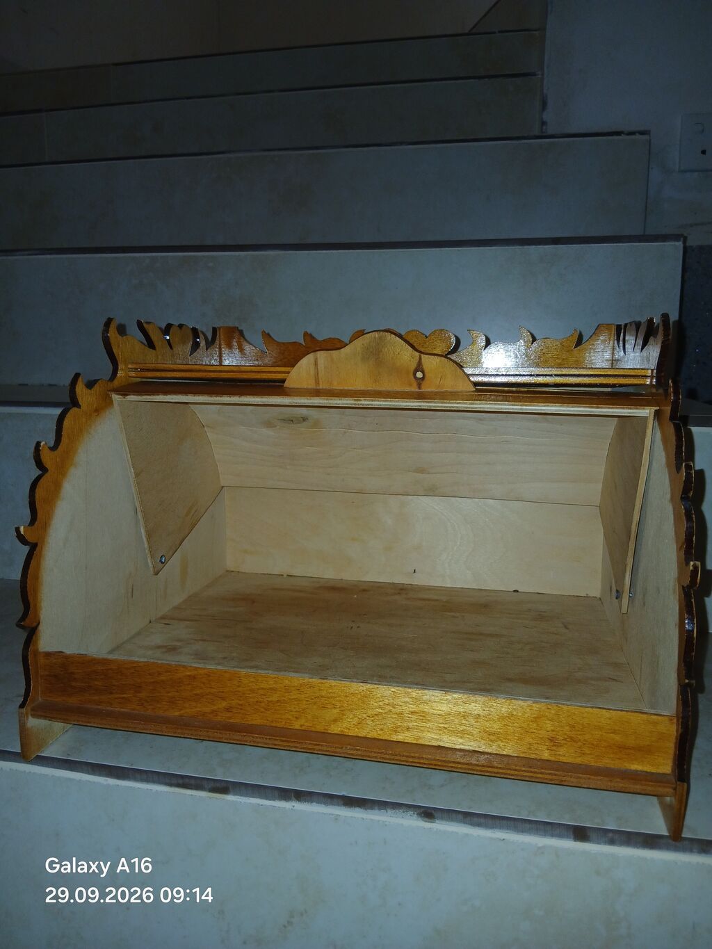 Taxtadan çörək qutusu (bread box). Mətbəx üçün nəzərdə tutulmuş bu — Şəxsi əşyalar, Bakı (3)