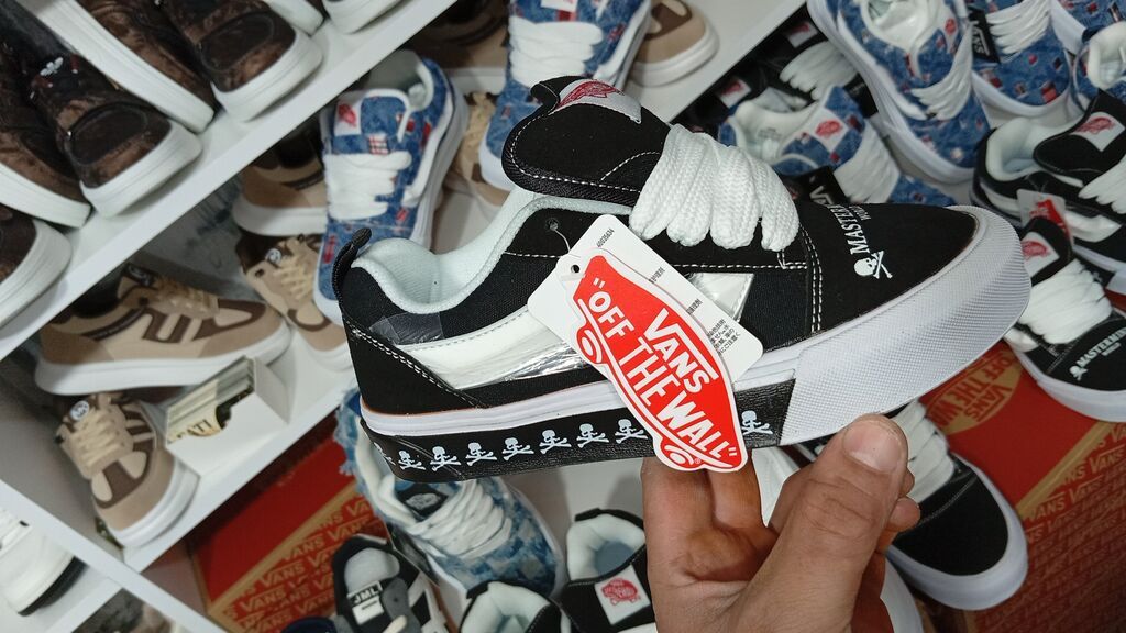 Uşaq idman ayaqqabısı – Vans “Off The Wall” dizaynı - Rəng: qara-ağ — Uşaq ayakkabısı, Mehdiabad
