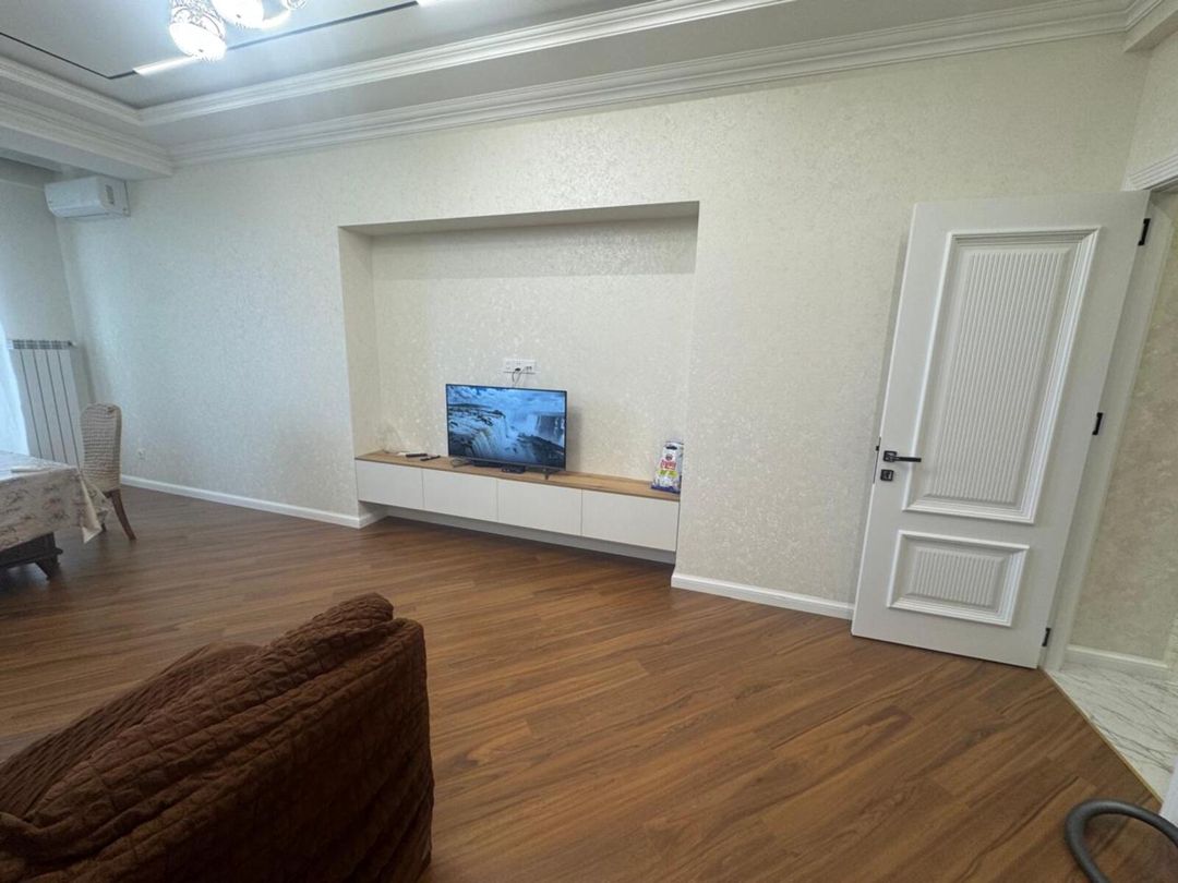 İcarəyə verilir 3 otaqlı yeni tikili 115 m² — Mənzil, Bakı (2)