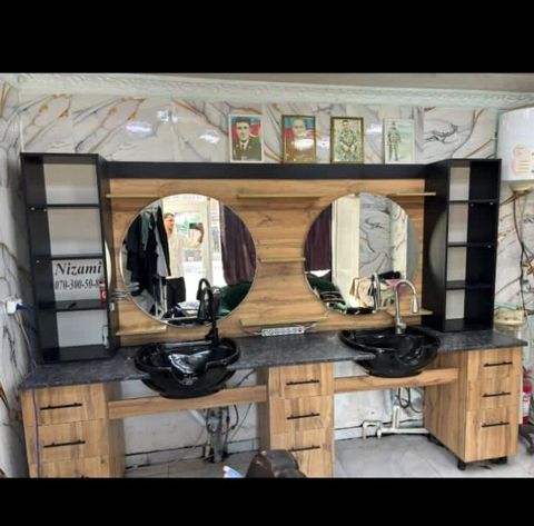 Salon Bağlandığı Üçün Satılır: İki nəfərlik salon güzgüsü əla — Digah