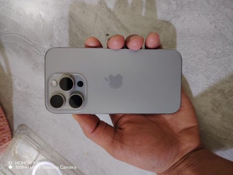 IPhone 15 Pro, Natural Titanium, Face ID — Bakı