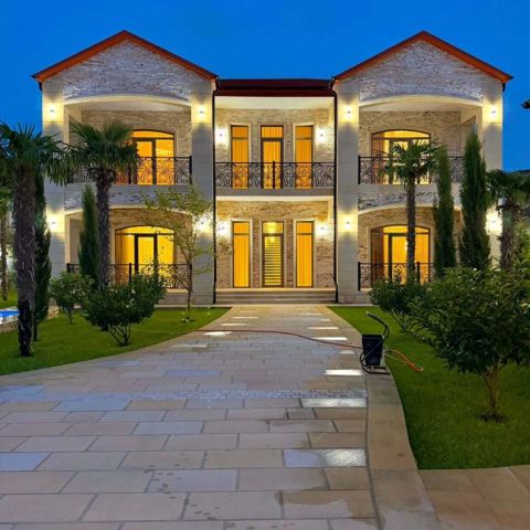 Satılır 6 otaqlı həyət evi/bağ evi 550 m² — Bakı