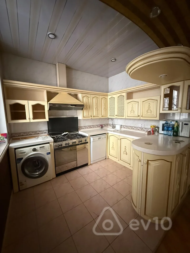 3 otaqlı mənzil, 158 m², Cəfər Xəndan küçəsi — kirayə — Mənzil, Bakı (11)