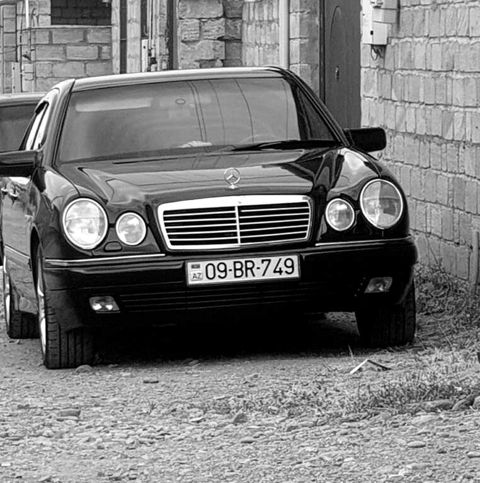 Mercedes E 200, 2.0 L, 1997 il, 300 000 km — Gəncə