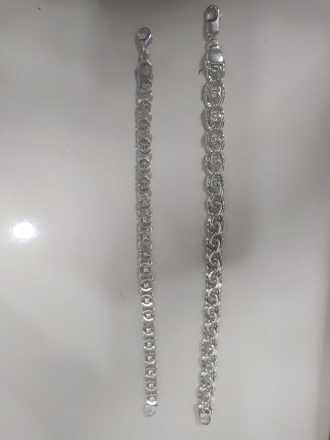 Gümüş qolbaq tek tek - Material: parlaq gümüş rəngli metal ərintisi — Bakı