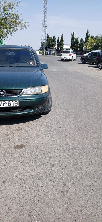 Opel Vectra, 1.6 L, 1999 il, 250 000 km — Avtomobillər, Gəncə