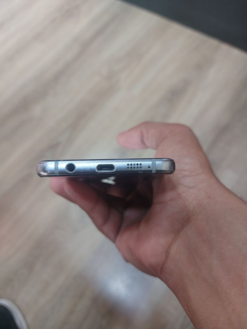 Samsung Galaxy A3 2016, 16 GB, rəng - Qara, İki sim kartlı — Samsung, Bakı (3)
