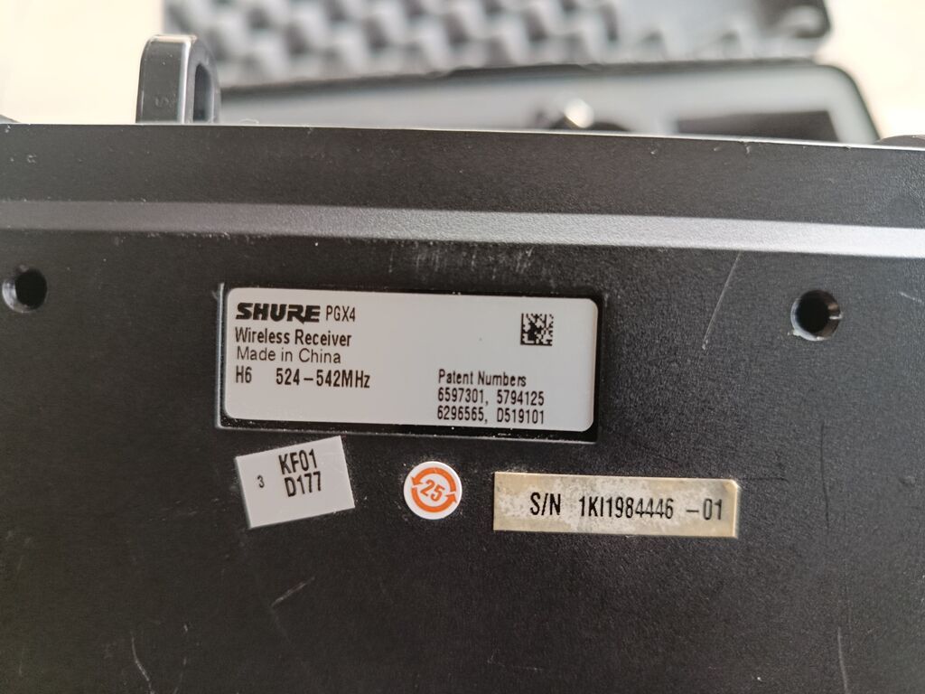 Shure PGX4 + PGX2 simsiz mikrofon sistemi .çox az işlənib tam arginal — Mikrafonlar, Şamaxı (3)