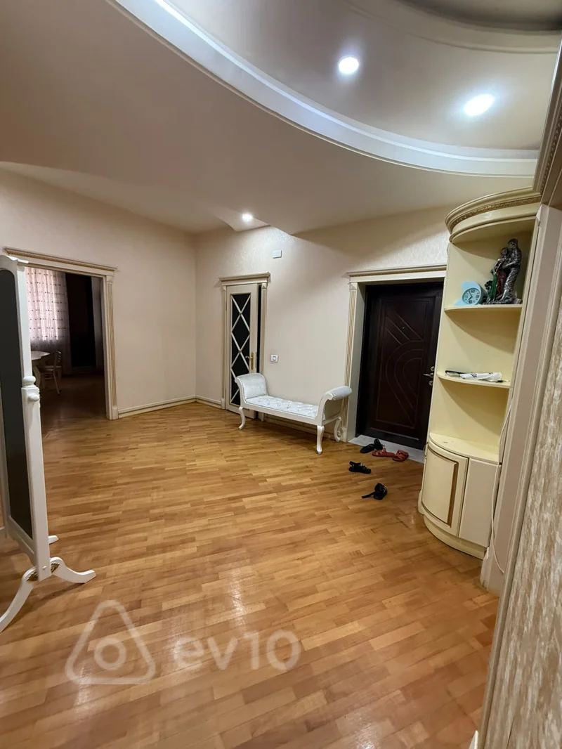 3 otaqlı mənzil, 158 m², Cəfər Xəndan küçəsi — kirayə — Mənzil, Bakı (8)