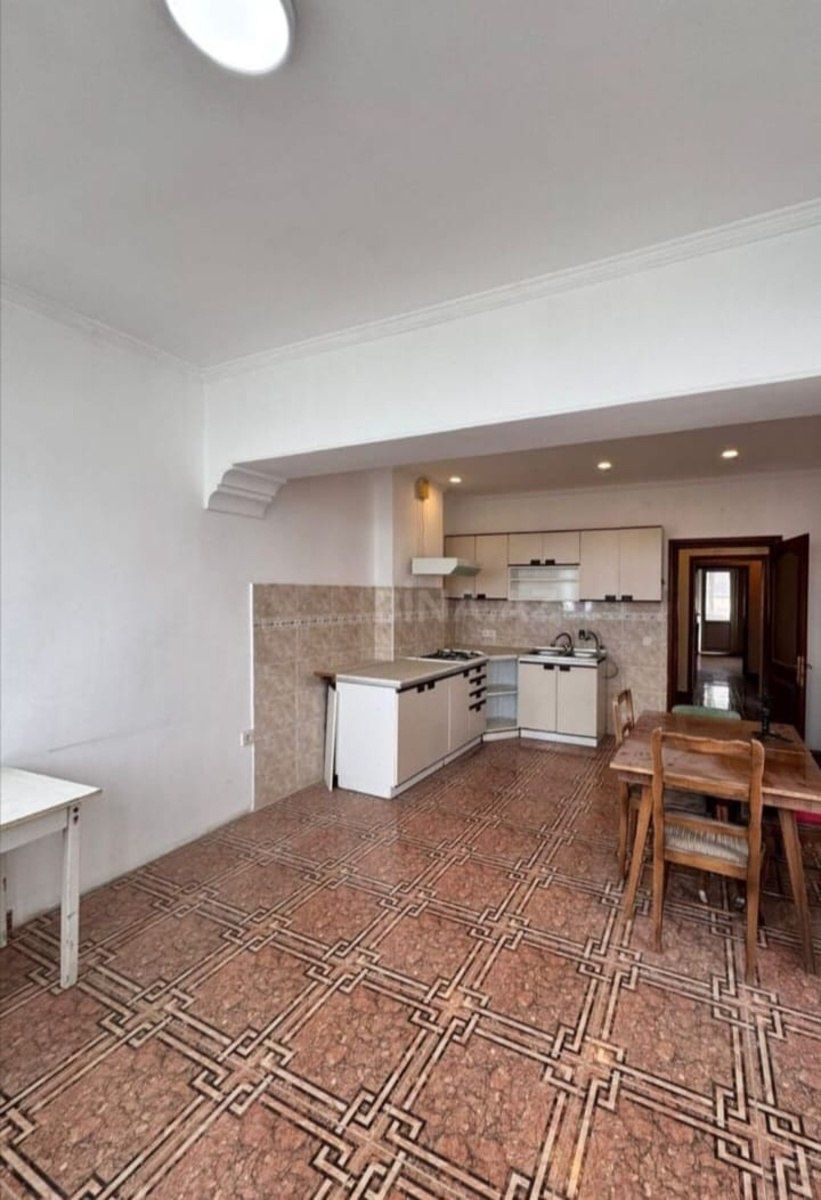 Satılır 3 otaqlı köhnə tikili 140 m² — Mənzil, Bakı (7)
