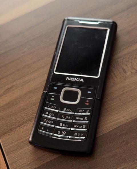 Nokia 1, rəng - Qara, Düyməli — Bakı