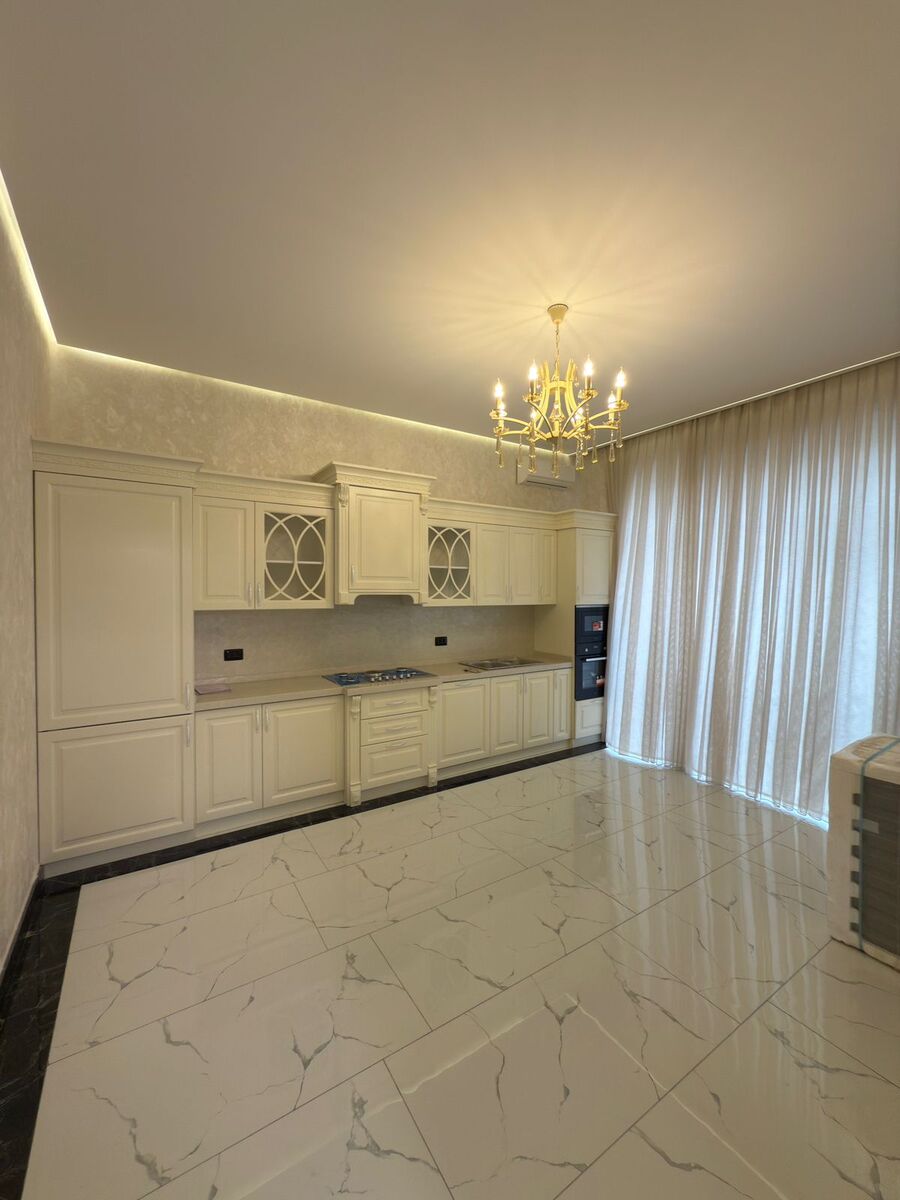Satılır 6 otaqlı həyət evi/bağ evi 450 m² — Ev, villa, Bakı (11)
