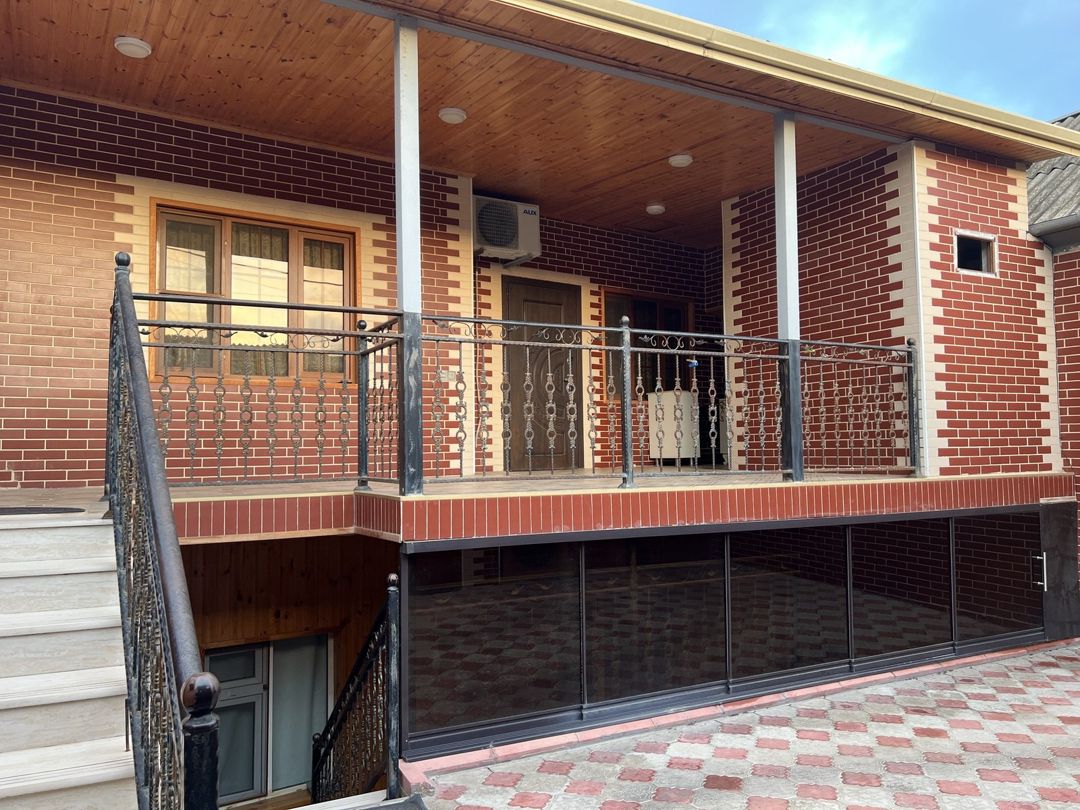 İcarəyə verilir 8 otaqlı həyət evi/bağ evi 140 m² — Ev, villa, Bakı (2)