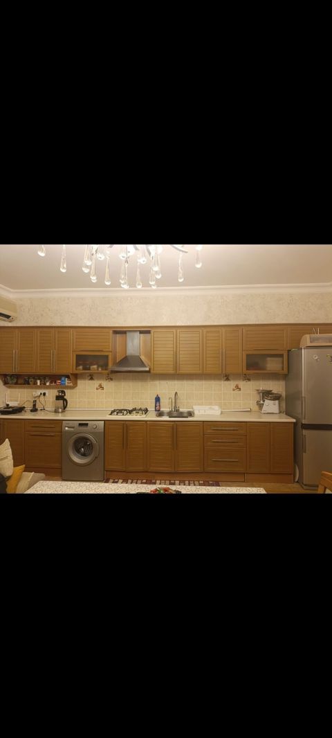 Metbex mebeli 350 Azn. Olcu 5metr. MDF material. Uzerinde moyka — Bakı