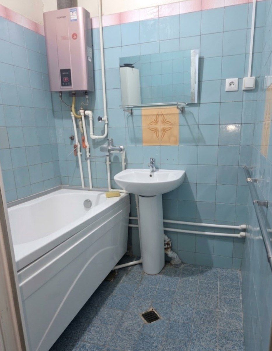 Satılır 2 otaqlı köhnə tikili 53 m² — Mənzil, Bakı (5)