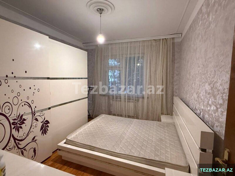 Gənclik metrosu yaxınlığı, Ayna Sultanovda — Ev, villa, Bakı (4)