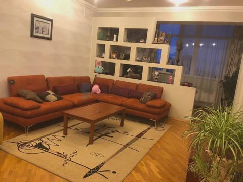 Satılır: 3 Otaq, Yeni tikili, Yasamal r., 11.00 m² — Samir m — ბინა