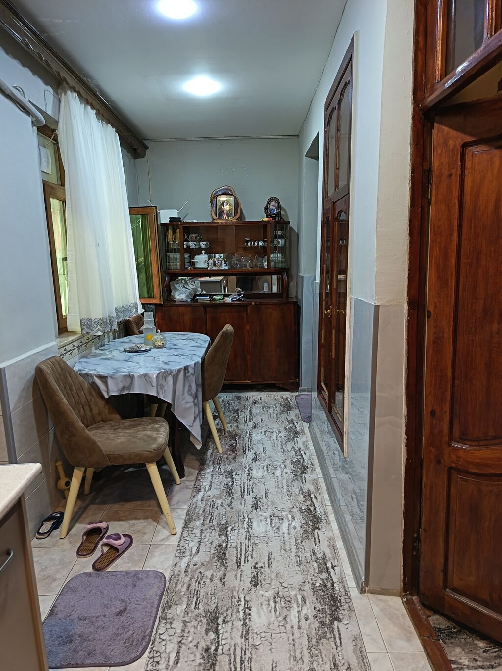 Nizami metrosunun tam yaninda 1 otaqli ev kiraye verilir. Ev 2 — Mənzil, Bakı (3)