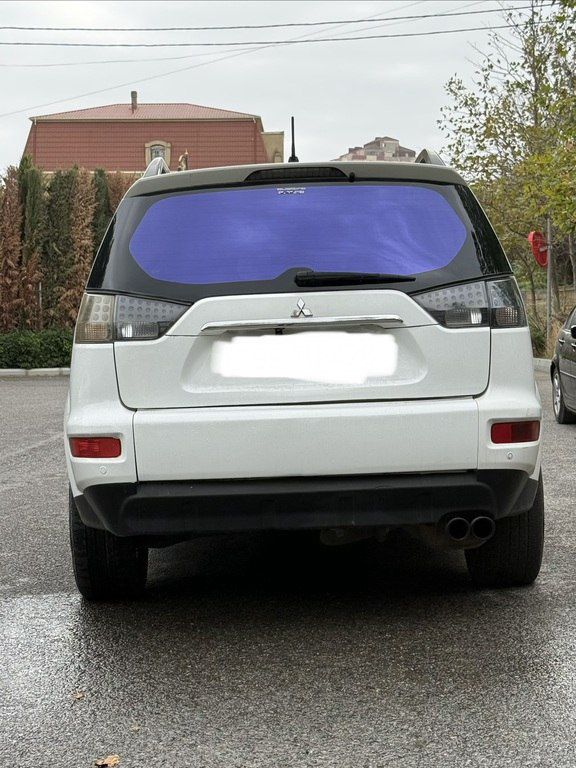 Mitsubishi Outlander, 3.0 L, 2011 il, 321 000 km — Avtomobillər, Bakı (2)