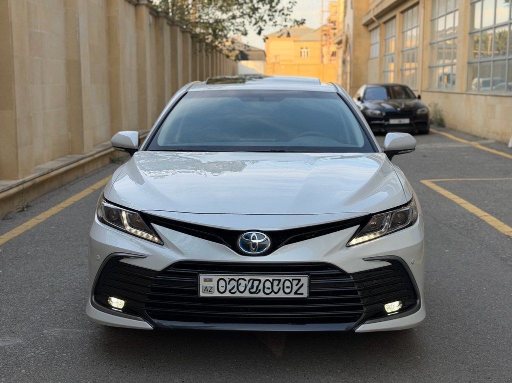Toyota Camry, 2.5 L, 1.6 kWh, 2023 il, 98 700 km — Avtomobillər, Bakı (2)