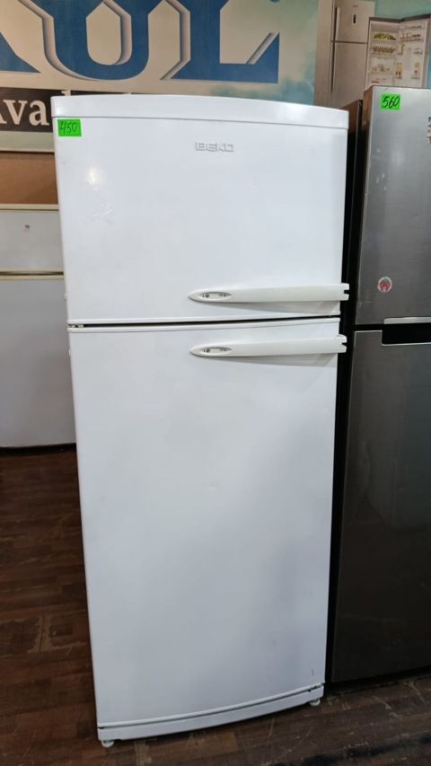 Beko iki qapılı soyuducu - Üst kamera: dondurucu bölmə, tel rəfli — Digah