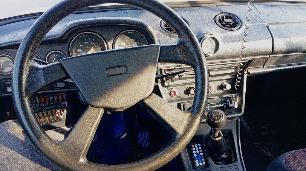 Lada (VAZ) 2106, 1.6 L, 1983 il, 346 000 km 55-CA-602 — Avtomobillər, Şəki (4)