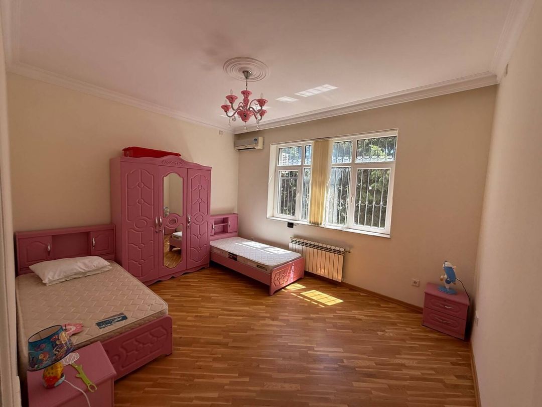 İcarəyə verilir 9 otaqlı həyət evi/bağ evi 400 m² — Ev, villa, Bakı (3)