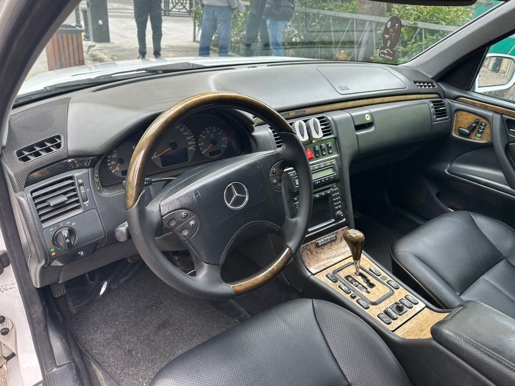 Mercedes E 240, 2.6 L, 2001 il, 313 000 km — Avtomobillər, Bakı (11)