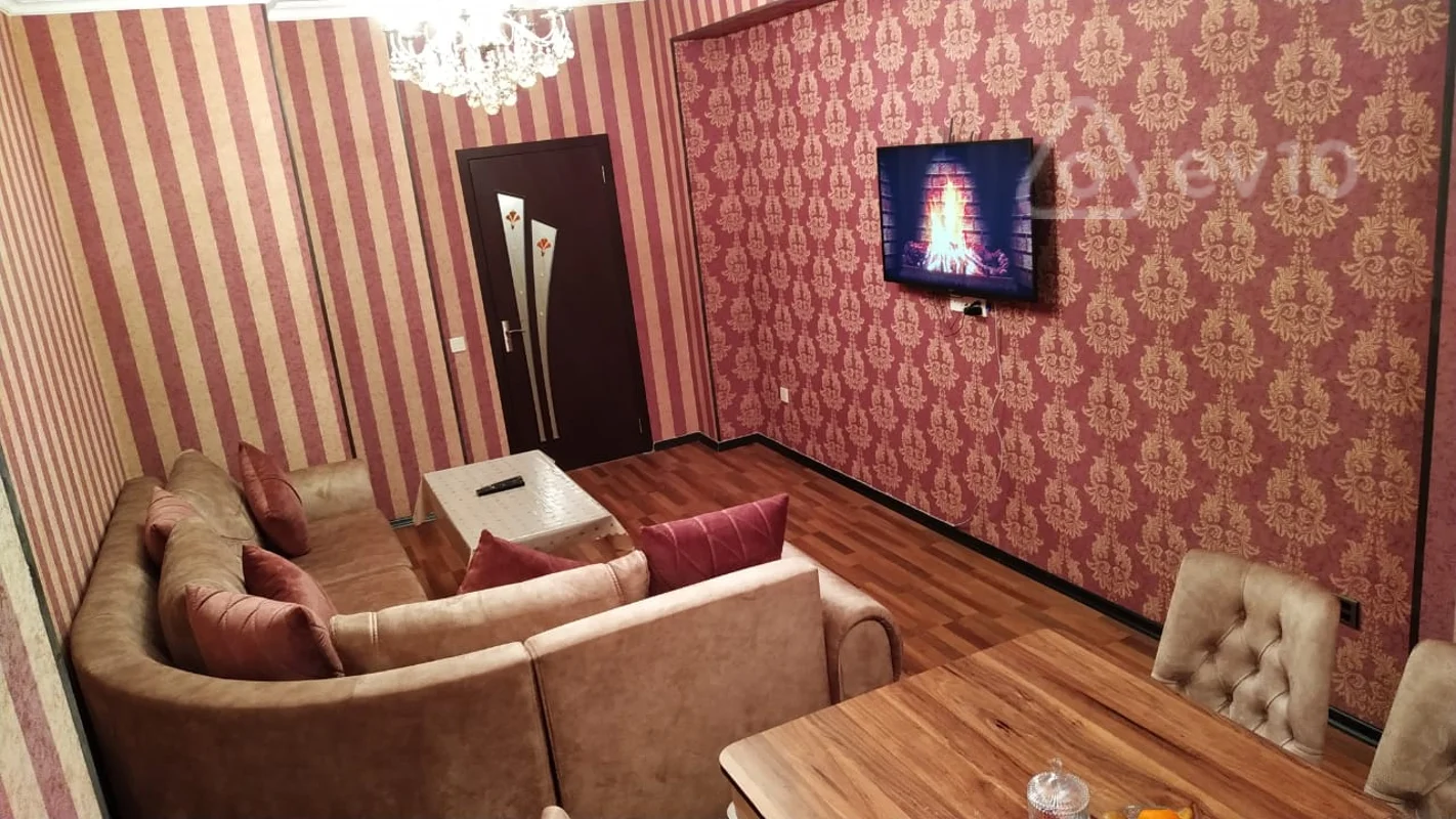 2 otaqlı mənzil, 82 m², Əsəd Əhmədov küçəsi — Bakı