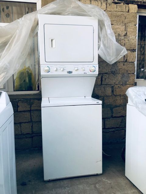 Bakida 20 kq Whirlpool Paltarquruducu ve paltaryuyan — Masazır