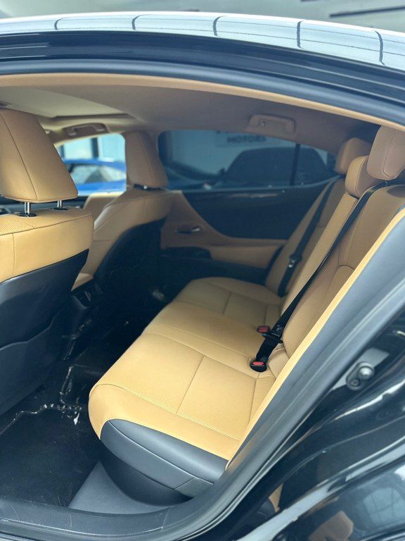 Lexus ES 300h, 2.5 L, 1.3 kWh, 2023 il, 32 138 km — Avtomobillər, Bakı (10)