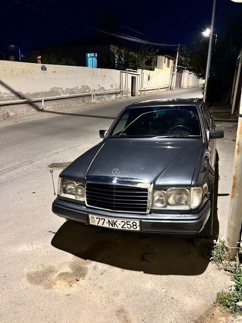 Mercedes 300 E 4MATIC, 3.0 L, 1992 il, 350 000 km — Bakı