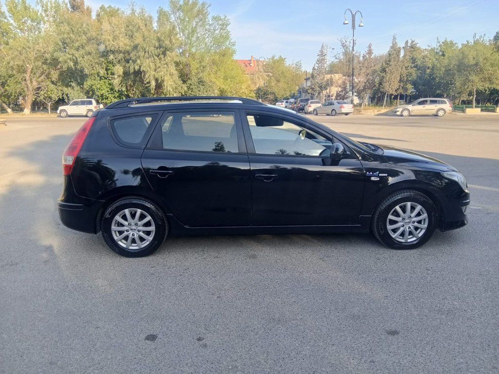 Hyundai i30, 1.6 L, 2011 il, 363 000 km — Avtomobillər, Sumqayıt (2)