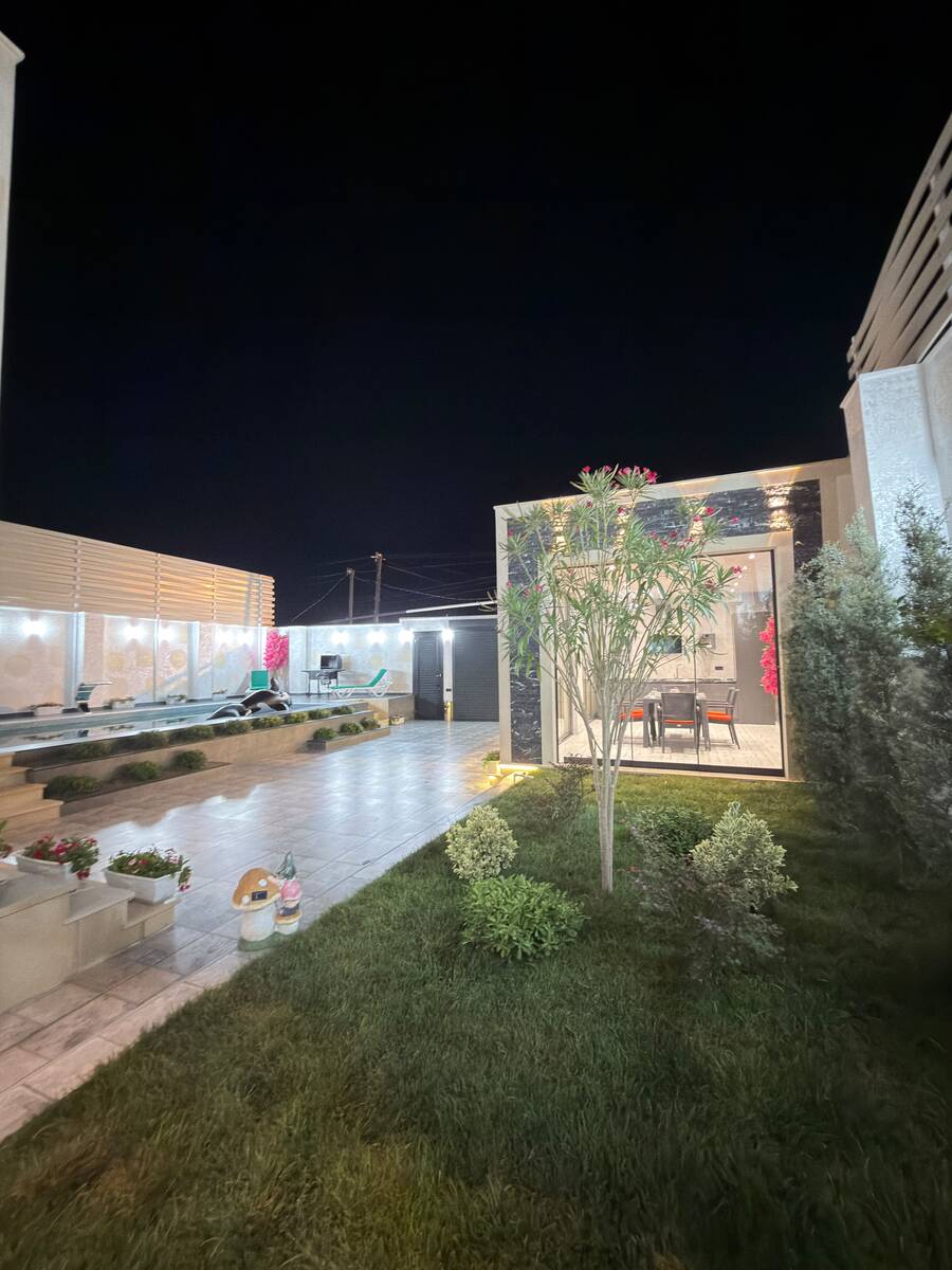 Satılır 4 otaqlı həyət evi/bağ evi 200 m² — Ev, villa, Bakı (5)