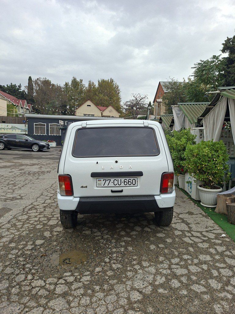 Lada (VAZ) Niva, 1.7 L, 2018 il, 125 000 km 77-CU-660 — Avtomobillər, Bakı (6)