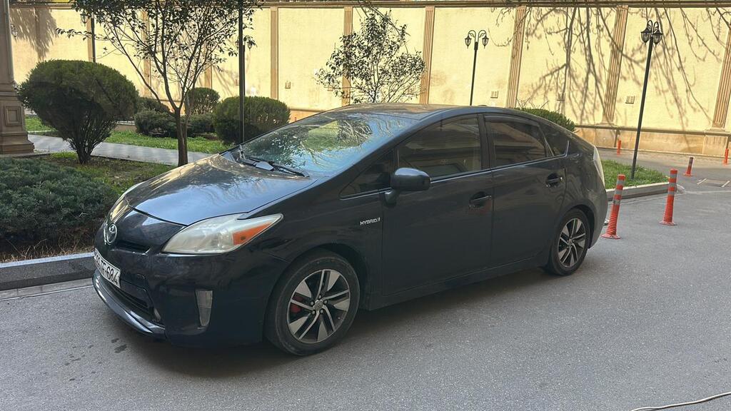 Toyota Prius, 1.8 L, 1.3 kWh, 2009 il, 400 000 km — Avtomobillər, Bakı (3)