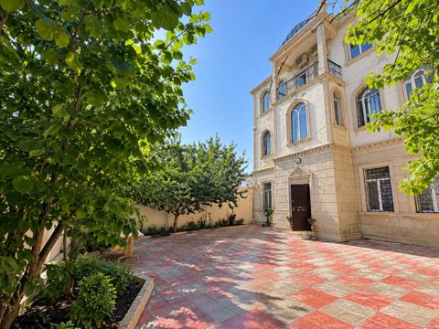 Satılır 6 otaqlı həyət evi/bağ evi 300 m² — Bakı