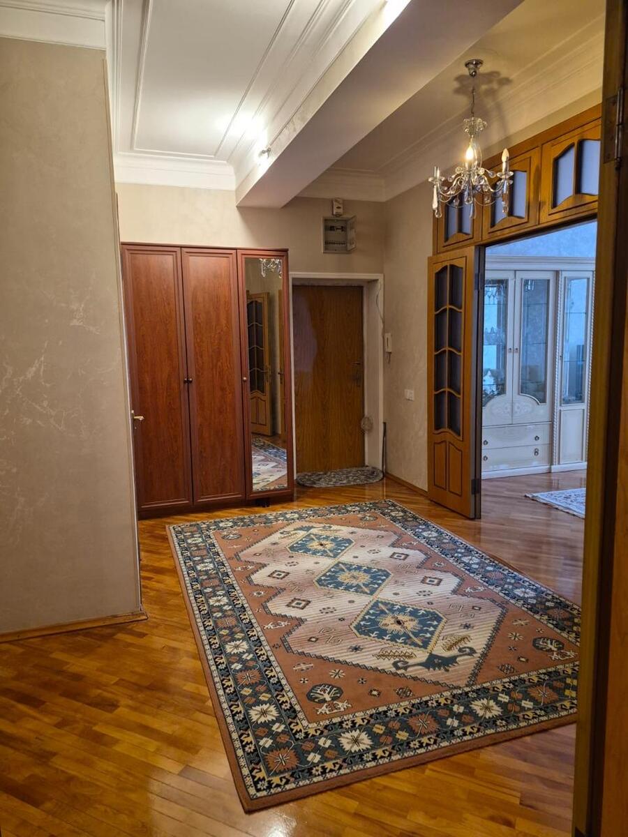 Satılır 3 otaqlı yeni tikili 135 m² — Mənzil, Bakı (5)