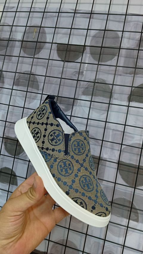 Uşaq slip-on idman ayaqqabısı - Model: slip-on (bağsız), elastik yan — Mehdiabad