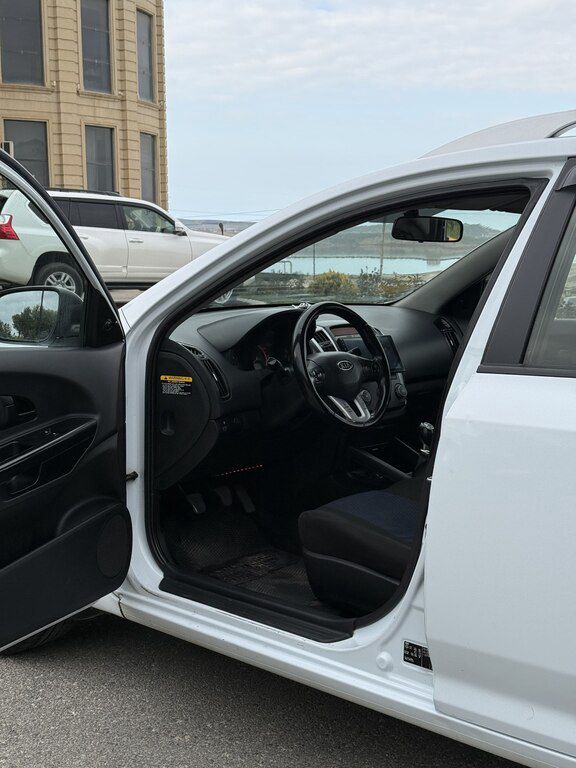 Kia Ceed SW, 1.6 L, 2009 il, 390 000 km 90-BY-459 — Avtomobillər, Bakı (6)