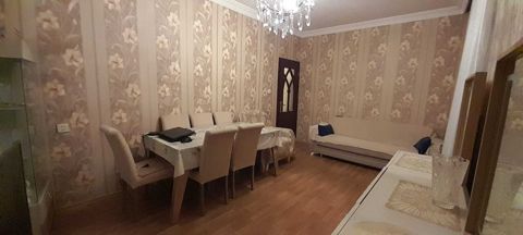 Satılır 3 otaqlı köhnə tikili 90 m² — Bakı