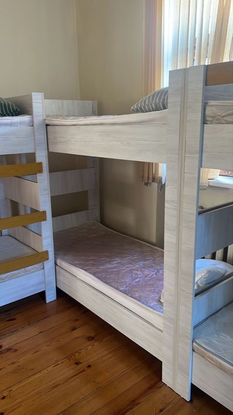 *ZB* *İkimertebeli Kravat* Qiymet *150 AZN* olcu *1*2* matras var — Bakı